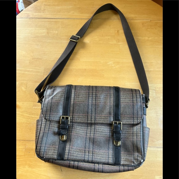 3/20$ Fossil plaid messenger laptop bag - Picture 1 of 15